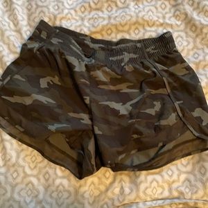 ATHLETA CAMO SHORTS